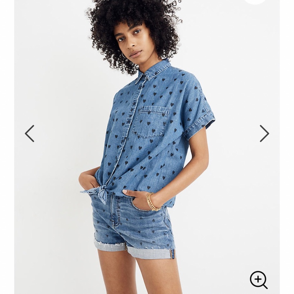 Madewell Denim Short-Sleeved Tie Front Shirt in Heart Print